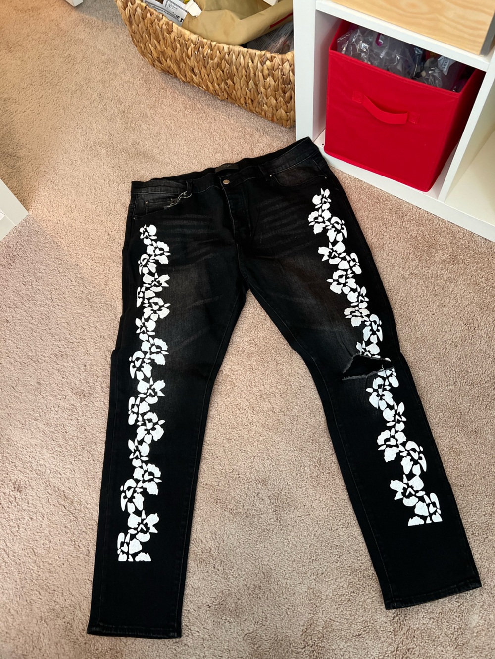 Slim Black Men’s Jeans with White Floral Side Print